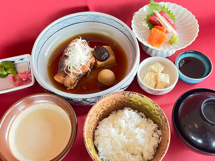 季節の煮魚御膳