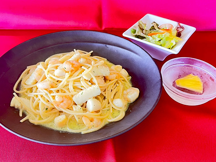 シーフードパスタ