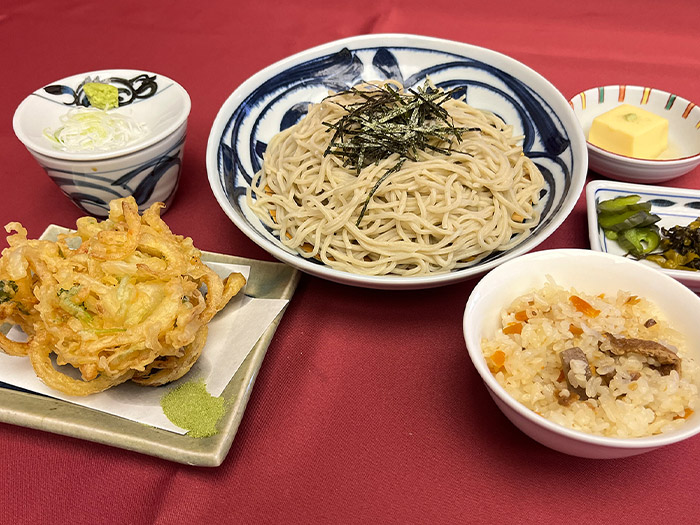 蕎麦御膳（季節のかき揚げ）