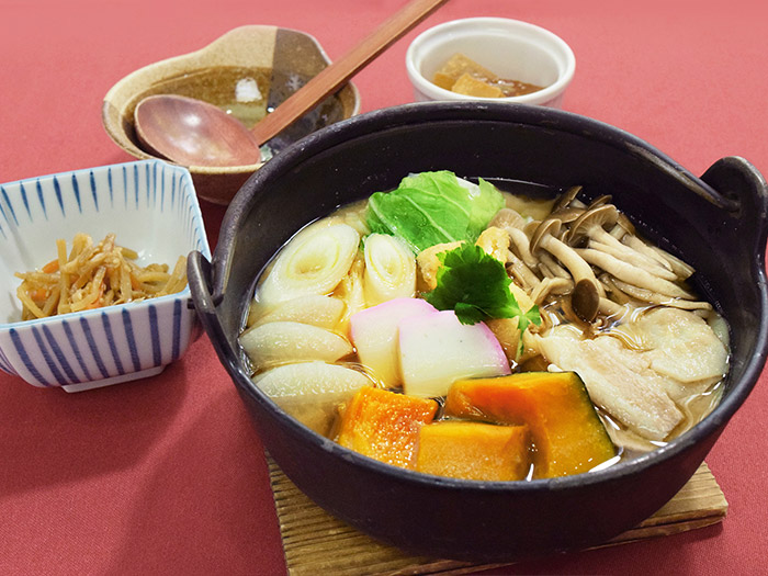 【甲州名物】鉄鍋ほうとう