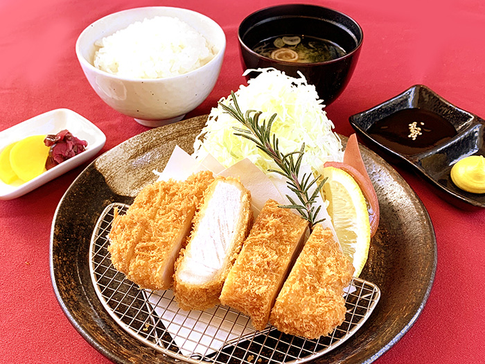 厚切りロースカツ御膳